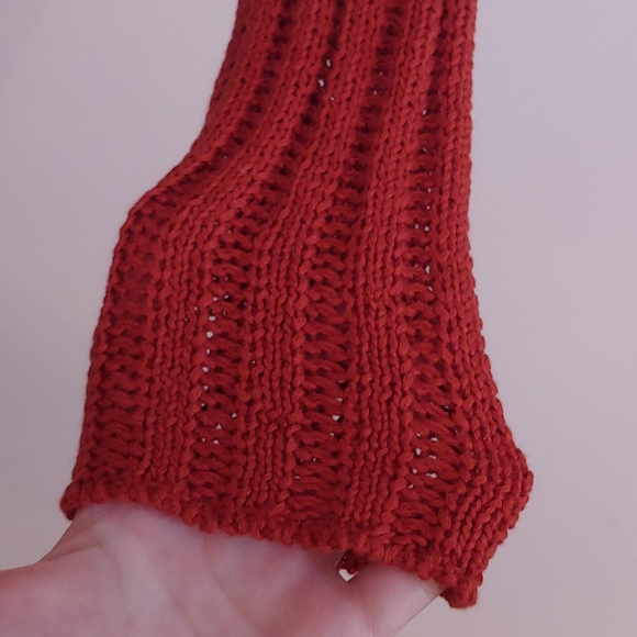 Open-knit cropped sweater - Picture 3 of 8